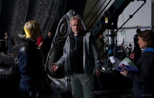 Ridley Scott directing Michael Fassbender in "Prometheus" Photo/20th Century FOX
