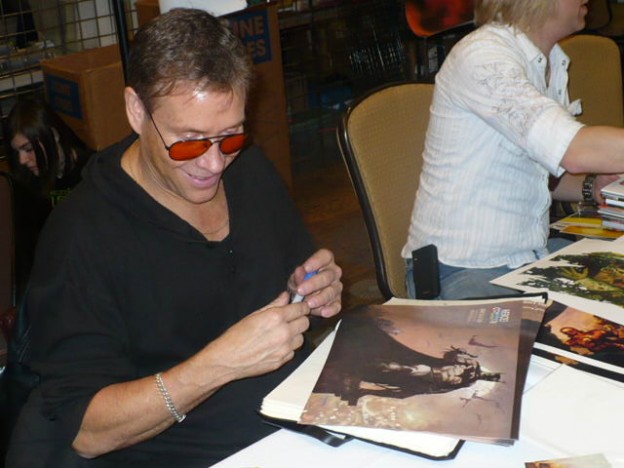 Arthur Suydam signing at the Tampa Comic Con in 2011 photo Brandon Jones