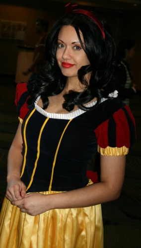 Snow White Cosplay  MegaCon 2013