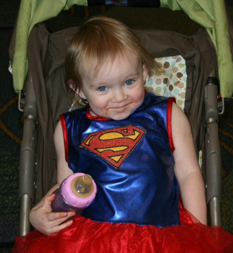 little girl Supergirl Cosplay MegaCon 2013