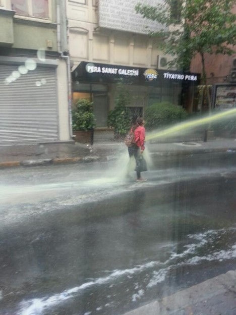 Turkey protester water cannon