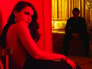 Keri-Russell-and-Matthew-Rhys-in-The-Americans season 2 banner
