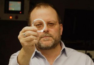 Dr Patrick Kiser holding the IVR Image/Kiser Lab