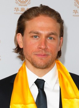Actor Charlie Hunnam poses with the award for Best Global Emerging Actor in the press room during the Huading Film Awards on June 1, 2014 at Ricardo Montalban Theatre in Los Angeles, California. Huading Film Awards is China's #1 Film awards, in the U.S. for the first time. (Photo by Joe Scarnici/Getty Images for Huading Film Awards) 