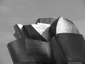 Guggenheim Museum Bilbado, Spain photo Iñigo Tomé