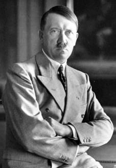 Adolf Hitler, 1933 photo Attribution: Bundesarchiv, Bild 146-1990-048-29A / CC-BY-SA