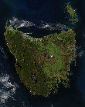 Tasmania from space photo/ NASA Jeff Schmaltz, MODIS Rapid Response Team, NASA/GSFC
