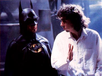 Tim-Burton-on-Batman-set-with-Michael-Keaton1