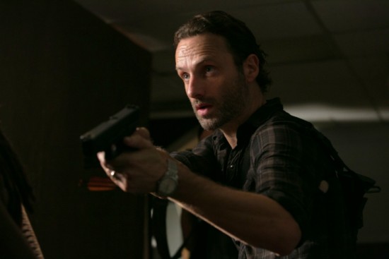 The-Walking-Dead-Season-3-Episode-8-Made-to-Suffer-3 Andrew LIncoln RIck
