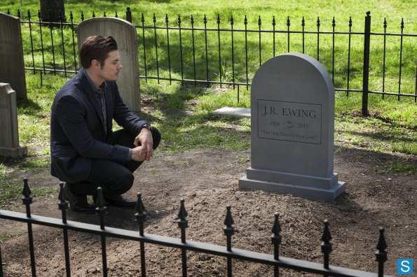 John Ross visits JR Ewing grave tombstone Dallas finale