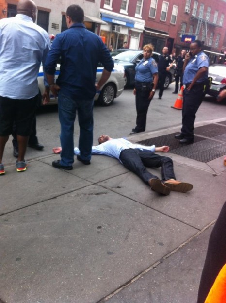 man knocked out New York restaurant n-word