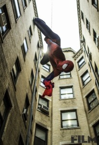 the-amazing-spider-man-2-andrew-garfield hanging on web