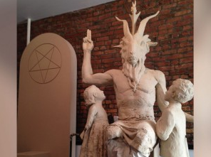 Satanic group monument Homage to Satan Oklahoma