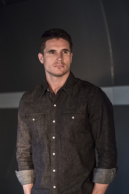 Robbie Amell on "The Flash"