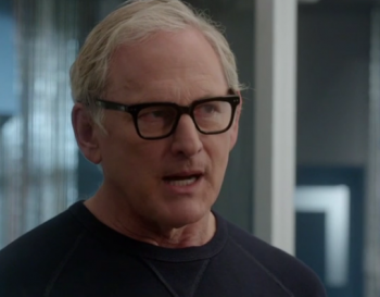 Victor garber as Dr Stein in The Flash