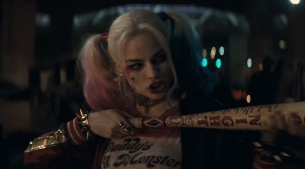 Margot Robbie Harley Quinn with baseball bat Suicide Squad