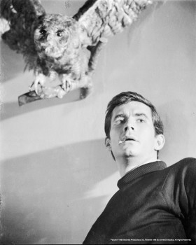 Anthony Perkins as Norman bates bird in background photo