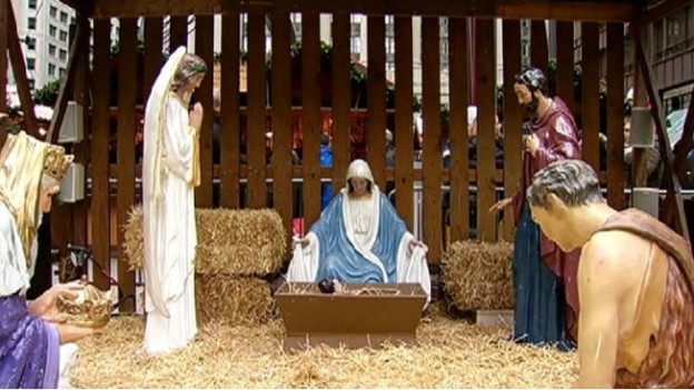 Nativity scene in Daley Plaza, Chicago Ill. photo screenshot of news coverage