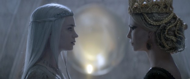 Emily Blunt charlize Theron face to face The Huntsman Winters War