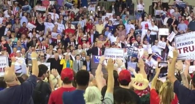 Trump supporters giving an oath, reminding some of the Hitler salute photo/ twitter