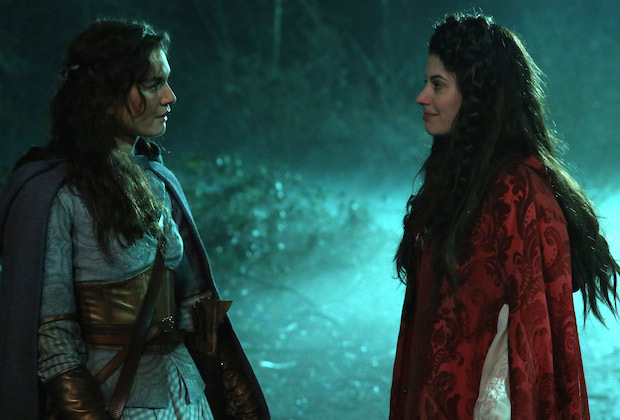 Once Upon A Time introduces lesbianism with Ruby and Dorothy