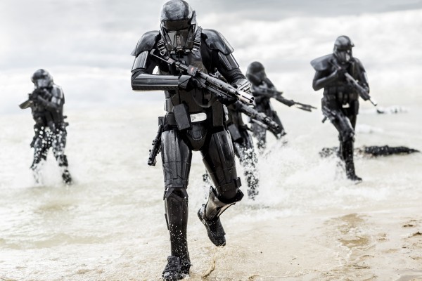 rogue-one-a-star-wars-story-death-troopers-600x400